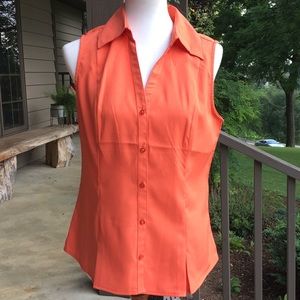 Sleeveless casual dress shirt